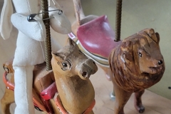 Carousel-Detail-5